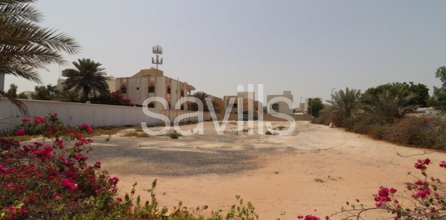 Land in Al Heerah, Sharjah, VAE: 929 m2 Nr. 74362