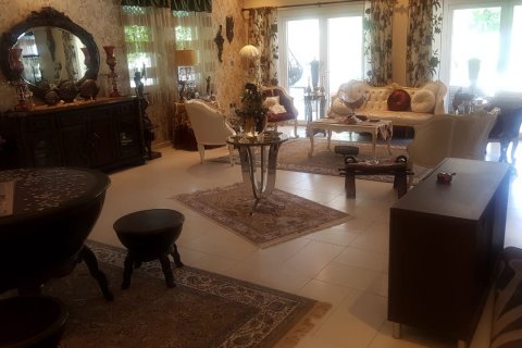 Villa zum Verkauf in Jumeirah Park, Dubai, VAE 5 Schlafzimmer, 490 m2 Nr. 79656 - Foto 3