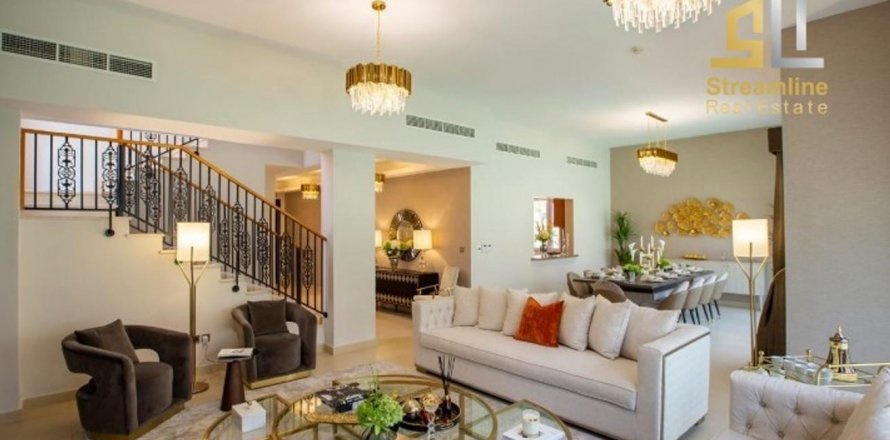 Villa in Nadd Al Sheba, Dubai, VAE: 4 Schlafzimmer, 468.04 m2 Nr. 79516
