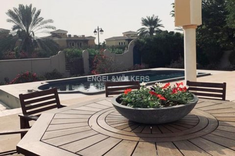 Βίλα σε The Villa, Dubai, ΗΑΕ 6 υπνοδωμάτια, 817.54 τ.μ. Αρ. 18005 - φωτογραφία 18