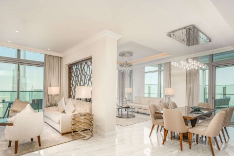 Διαμέρισμα σε ADDRESS FOUNTAIN VIEWS σε Downtown Dubai (Downtown Burj Dubai), ΗΑΕ 4 υπνοδωμάτια, 225 τ.μ. Αρ. 47012 - φωτογραφία 2