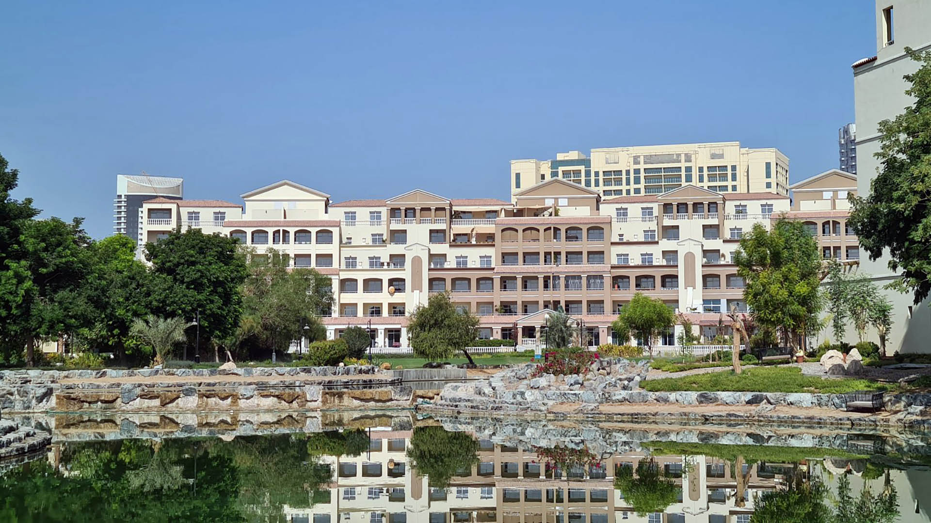 GREEN COMMUNITY MOTOR CITY