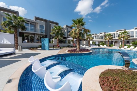 Villa en venta en Dubai, EAU 4 dormitorios, 360 m2 № 7099 - foto 1