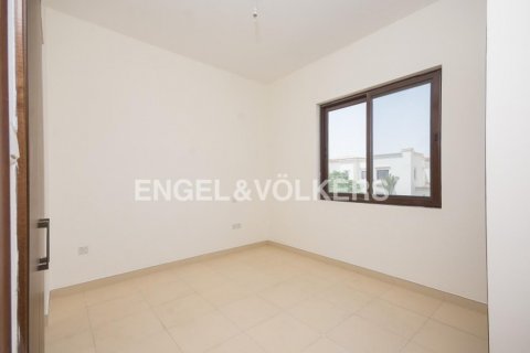 Villa en venta en Reem, Dubai, EAU 3 dormitorios, 202.53 m2 № 17845 - foto 6