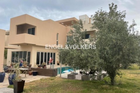 Villa en venta en Dubai Waterfront, Dubai, EAU 5 dormitorios, 1289.76 m2 № 20184 - foto 5