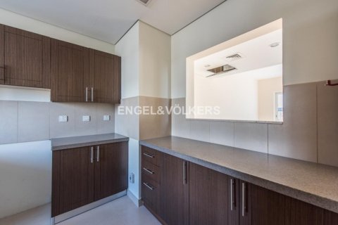 Adosado en venta en International City, Dubai, EAU 3 dormitorios, 1503.25 m2 № 17946 - foto 14