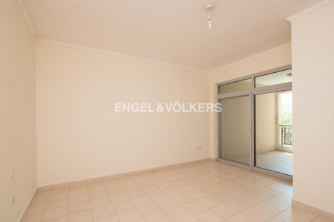 Apartamento en venta en The Views, Dubai, EAU 2 dormitorios, 125.14 m2 № 17993 - foto 8