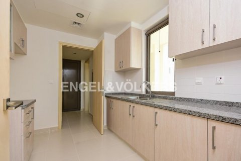 Villa en venta en Reem, Dubai, EAU 4 dormitorios, 371.79 m2 № 19472 - foto 5