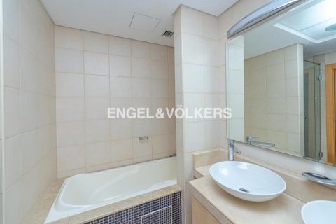 Apartamento en venta en Palm Jumeirah, Dubai, EAU 2 dormitorios, 144.00 m2 № 21719 - foto 15