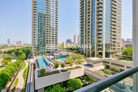 Apartamento en alquiler en The Views, Dubai, EAU 2 dormitorios, 136.57 m2 № 27793 - foto 14
