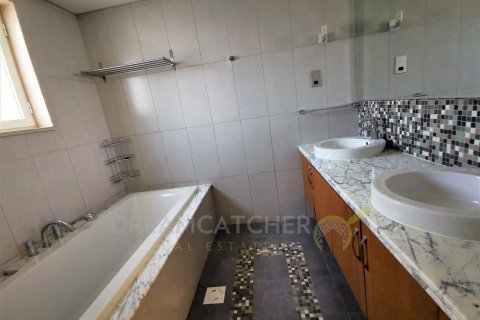 Villa en venta en Jumeirah Park, Dubai, EAU 3 dormitorios, 826.64 m2 № 23192 - foto 9