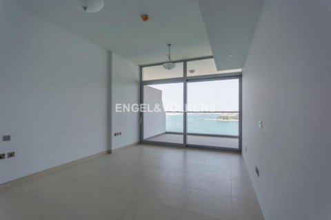 Apartamento en alquiler en Palm Jumeirah, Dubai, EAU 1 dormitorio, 105.44 m2 № 28354 - foto 2