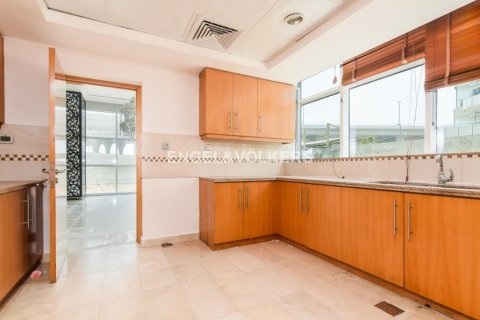Apartamento en venta en Dubai Marina, Dubai, EAU 3 dormitorios, 421.22 m2 № 28353 - foto 3