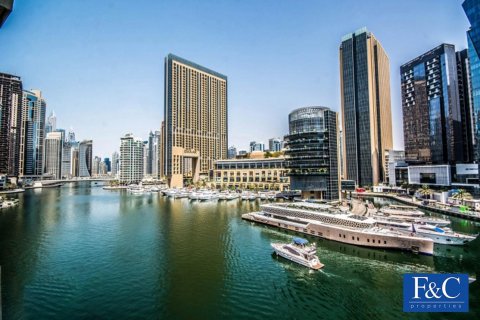 Apartamento en alquiler en Dubai Marina, Dubai, EAU 3 dormitorios, 191.4 m2 № 44882 - foto 23