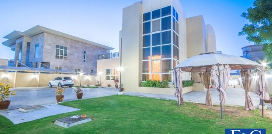 Villa en Al Barsha, Dubai, EAU 5 dormitorios, 1114.8 m² № 44944
