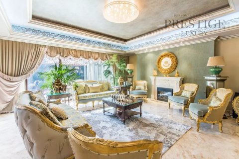 Villa en venta en The Villa, Dubai, EAU 6 dormitorios, 836 m2 № 56219 - foto 8