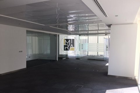 Oficina en alquiler en Business Bay, Dubai, EAU 237.7 m2 № 54759 - foto 2