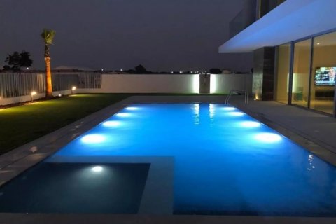 Villa en venta en Dubai Hills Estate, Dubai, EAU 7 dormitorios, 1214 m2 № 56203 - foto 1