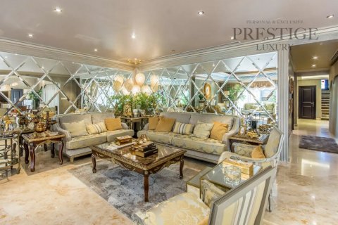 Villa en venta en The Villa, Dubai, EAU 6 dormitorios, 836 m2 № 56219 - foto 9