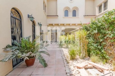 Villa en venta en Saadiyat Island, Abu Dhabi, EAU 5 dormitorios, 567 m2 № 56971 - foto 10