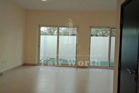 Villa en venta en International City, Dubai, EAU 3 dormitorios, 153 m2 № 59557 - foto 3