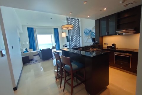 Apartamento en venta en The Marina, Abu Dhabi, EAU 2 dormitorios, 141 m2 № 63984 - foto 3