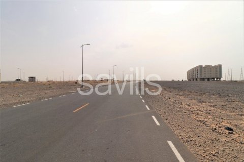 Terreno en venta en Tilal City, Sharjah, EAU 1400 m2 № 67663 - foto 10