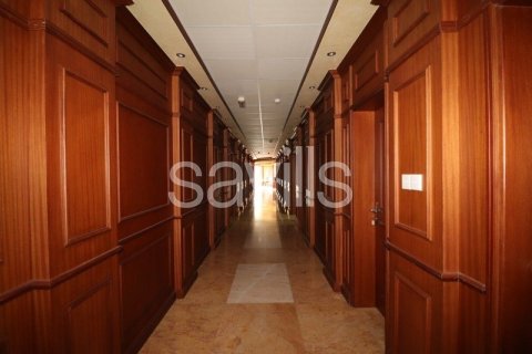 Almacén en venta en Sharjah Airport Freezone (SAIF), Sharjah, EAU 1605.4 m2 № 67665 - foto 3