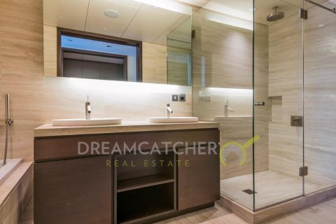 Apartamento en venta en Dubai, EAU 3 dormitorios, 215.81 m2 № 75835 - foto 8