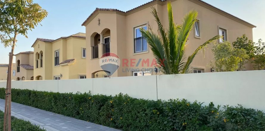 Villa en Dubai Land, Dubai, EAU 4 dormitorios, 426 m² № 78485