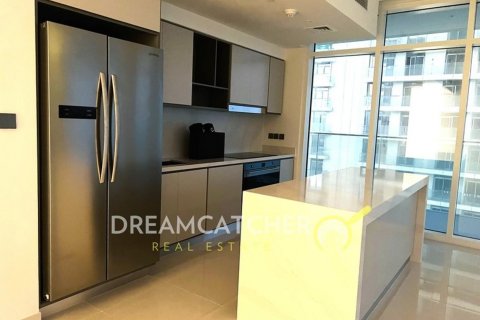 Apartamento en alquiler en Dubai Harbour, Dubai, EAU 3 dormitorios, 194.72 m2 № 81068 - foto 2