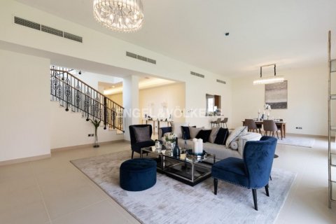 Müüa villa asukohaga Nadd Al Sheba, Dubai, AÜE: 4 magamistoaga, 354.33 m² Nr 18292 - pilt 2