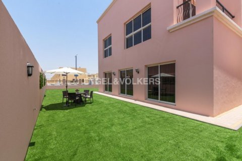 Müüa villa asukohaga Nadd Al Sheba, Dubai, AÜE: 4 magamistoaga, 354.33 m² Nr 18292 - pilt 19