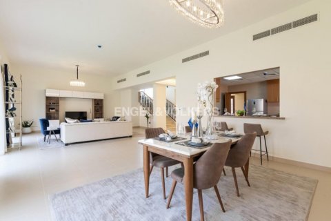Müüa villa asukohaga Nadd Al Sheba, Dubai, AÜE: 4 magamistoaga, 354.33 m² Nr 18292 - pilt 1
