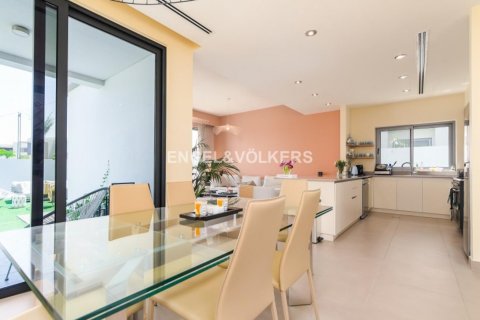 Müüa villa asukohaga Dubai Hills Estate, AÜE: 3 magamistoaga, 288.18 m² Nr 17858 - pilt 15