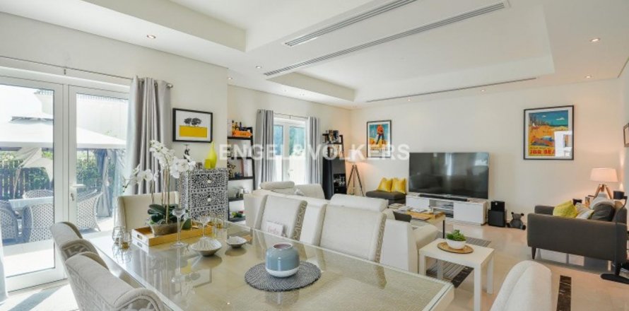 Villa asukohaga Al Furjan, Dubai, AÜE: 3 magamistoaga, 301.19 m² Nr 21711