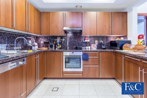 Müüa korter asukohaga Palm Jumeirah, Dubai, AÜE: 2 magamistoaga, 203.5 m² Nr 44606 - pilt 5