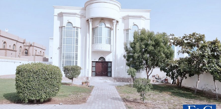 Villa asukohaga Al Barsha, Dubai, AÜE: 5 magamistoaga, 650.3 m² Nr 44893