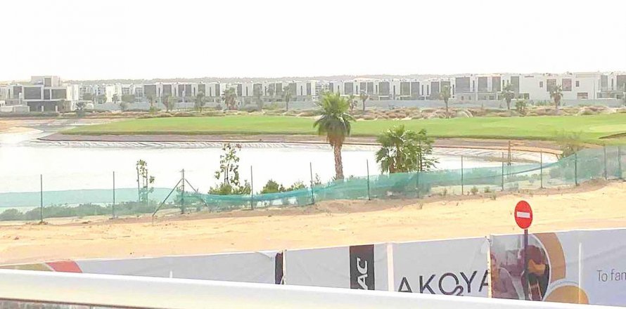 Ridamaja asukohaga Dubai, AÜE: 3 magamistoaga, 157.6 m² Nr 44876
