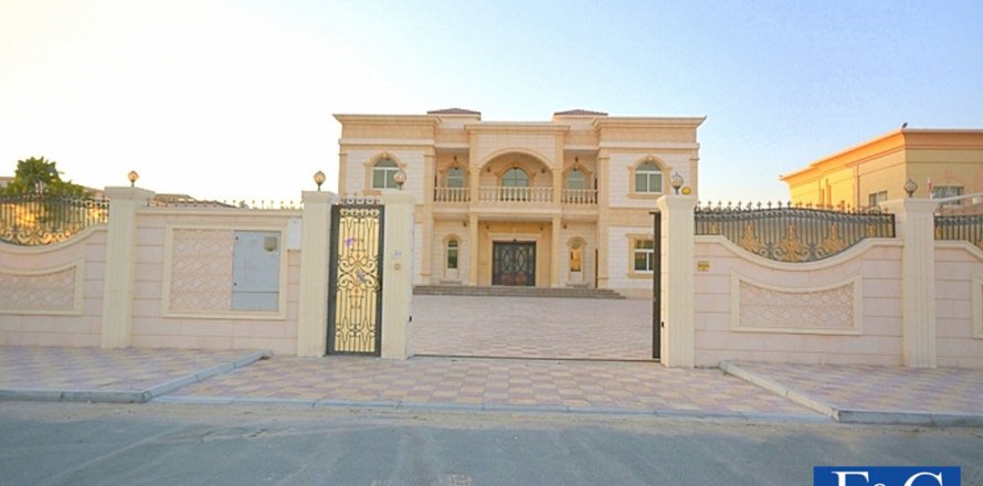 Villa asukohaga Al Barsha, Dubai, AÜE: 7 magamistoaga, 1393.5 m² Nr 44945