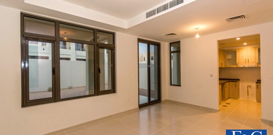Villa asukohaga Reem, Dubai, AÜE: 3 magamistoaga, 307.2 m² Nr 44851