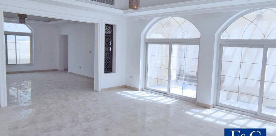Villa asukohaga Al Barsha, Dubai, AÜE: 5 magamistoaga, 1225.6 m² Nr 44983