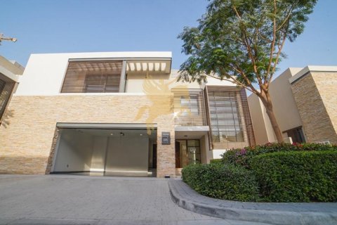 Müüa villa asukohaga Mohammed Bin Rashid City, Dubai, AÜE: 5 magamistoaga, 781.3 m² Nr 47403 - pilt 1