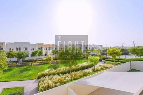 Müüa villa asukohaga Reem, Dubai, AÜE: 3 magamistoaga, 281 m² Nr 55031 - pilt 1