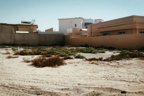 Müüa maa asukohaga Al Mizhar, Dubai, AÜE: 1393.54 m² Nr 55219 - pilt 1