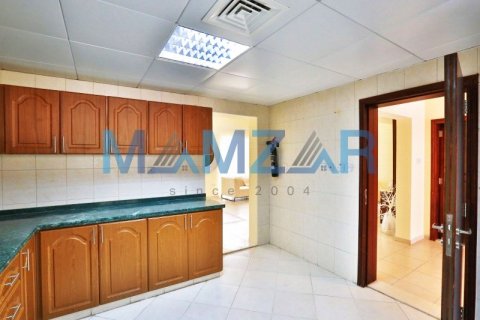Müüa villa asukohaga Abu Dhabi Gate City, AÜE: 3 magamistoaga, 172.4 m² Nr 57112 - pilt 11