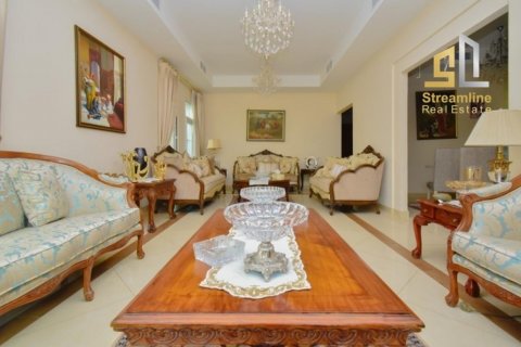 Müüa villa asukohaga Mudon, Dubai, AÜE: 5 magamistoaga, 617.99 m² Nr 63247 - pilt 2