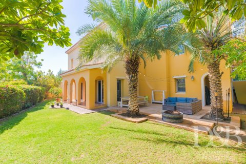 Müüa villa asukohaga Arabian Ranches, Dubai, AÜE: 4 magamistoaga, 272.8 m² Nr 72320 - pilt 1