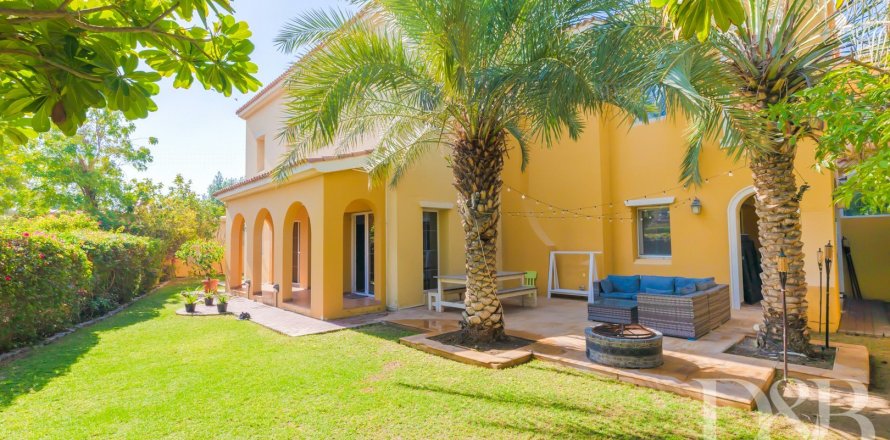 Villa asukohaga Arabian Ranches, Dubai, AÜE: 4 magamistoaga, 272.8 m² Nr 72320