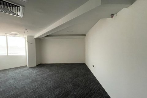 Üürile anda kontor asukohaga Al Quoz, Dubai, AÜE: 7427.10 m² Nr 80706 - pilt 11